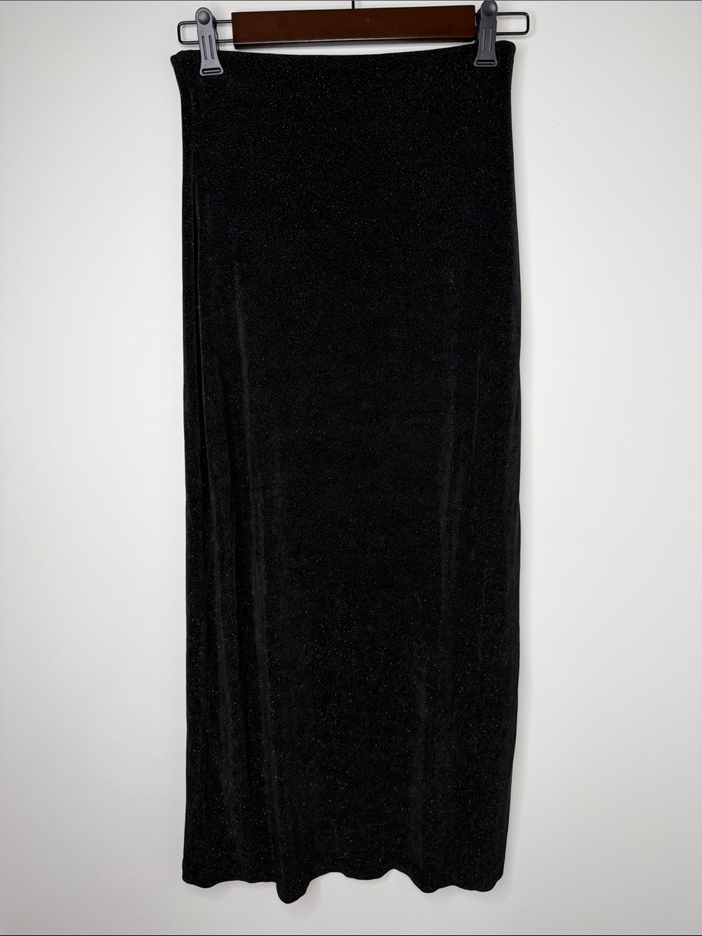 Black Women's Maxi Skirt - Sleek Everyday Style • Stretchy skirt • Size 2-4